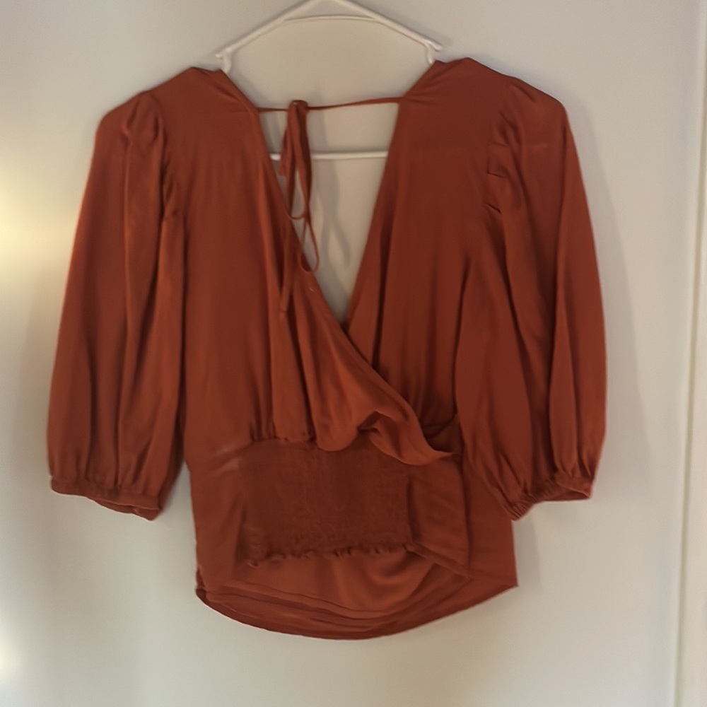 A&F Burnt Orange crossover crop top - Picture 2 of 3